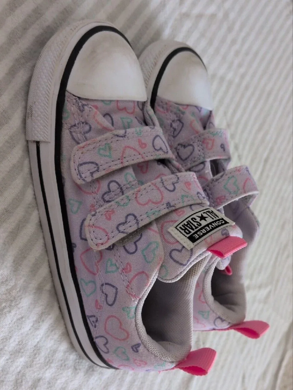 Converse Kids Pastel Heart Print Velcro Sneakers - Pink Accents